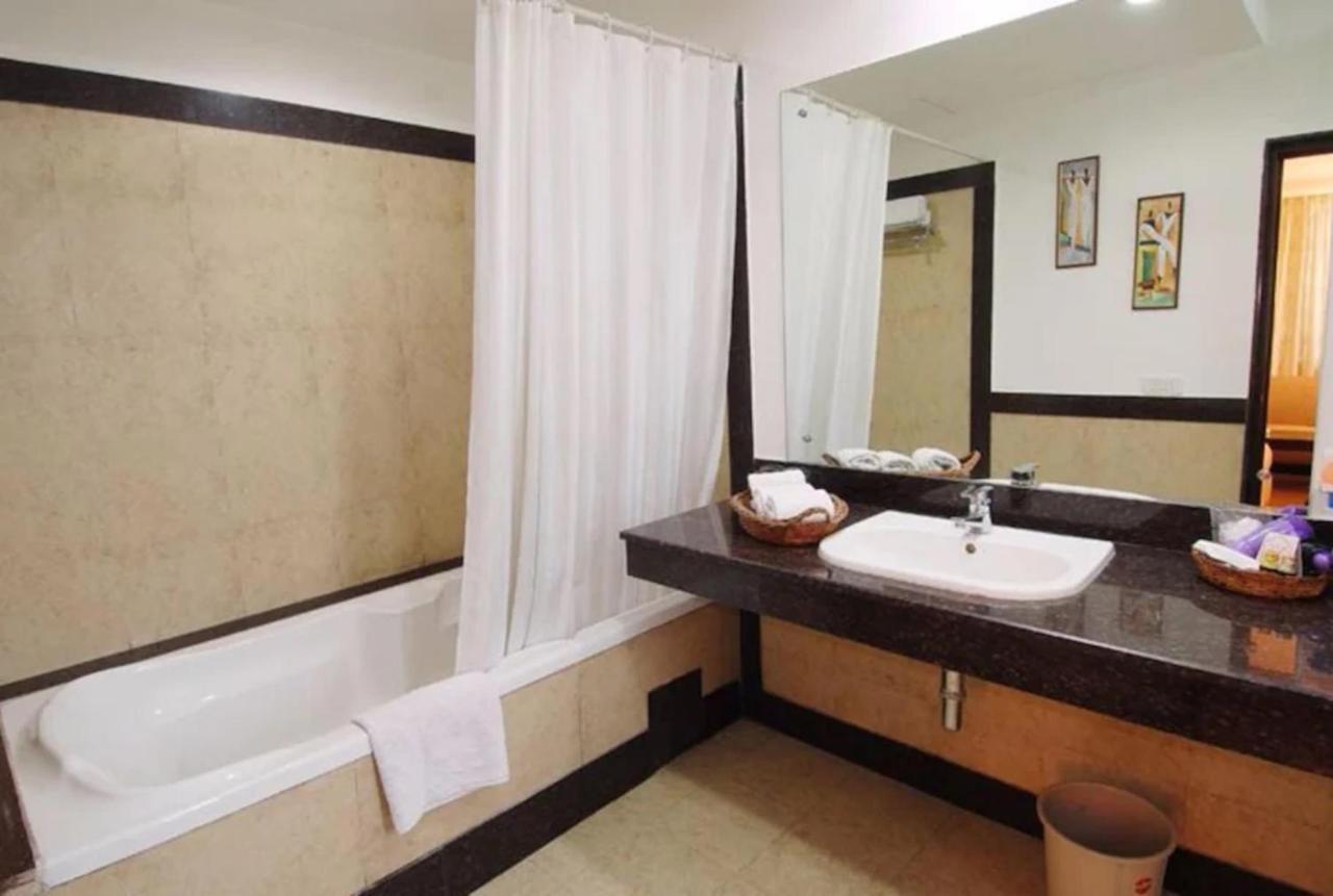 Hotel Ikhaya The Highline New Delhi